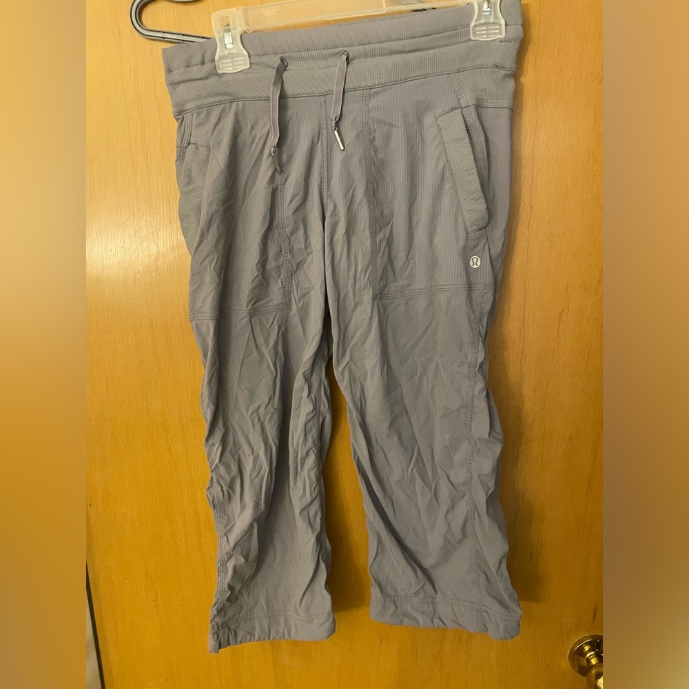 Lululemon dance studio Capris